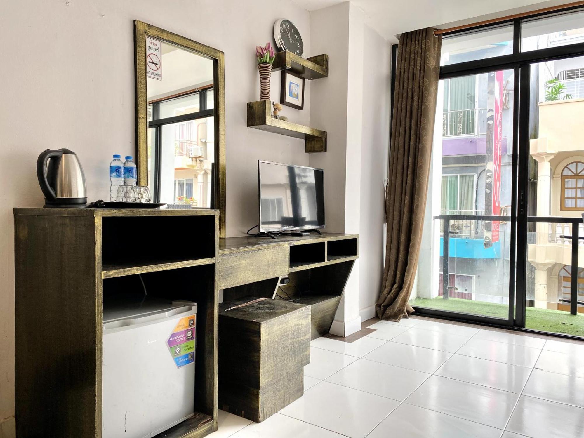 Beachwalk Patong المظهر الخارجي الصورة